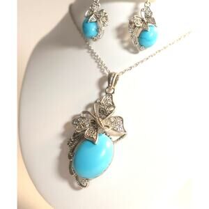 Set of Faux Turquoise Pendant and Wire Hook Earrings in Silvertone NWT